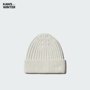 UNIQLO KAWS WINTER HEATTECH Beanie